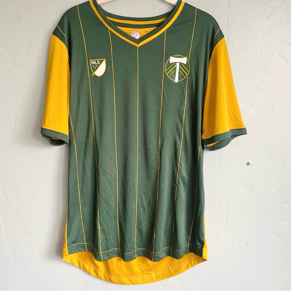 MLS Portland Timbers Men's Green Yellow Soccer Jersey Shirt Size Medium NWOT
